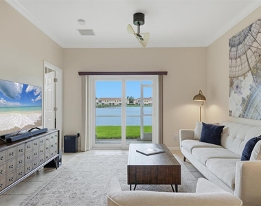 3582 Parkridge Circle - Photo Thumbnail 2