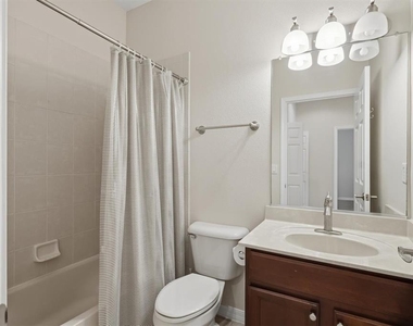 3582 Parkridge Circle - Photo Thumbnail 20