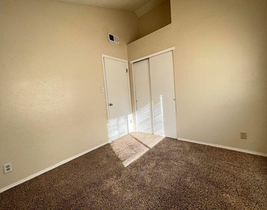 11812 Tracy Austin Lane - Photo Thumbnail 12