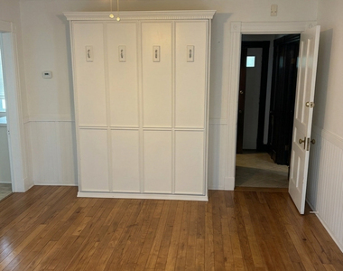 22 Grove Street - Photo Thumbnail 2