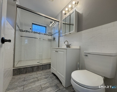 99 Westfield Avenue - Photo Thumbnail 14
