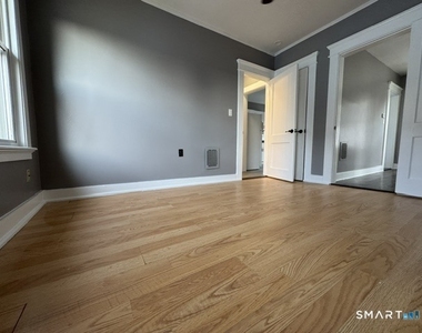99 Westfield Avenue - Photo Thumbnail 12