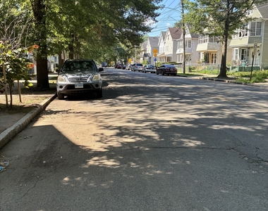 427-429 Shelton Avenue - Photo Thumbnail 9