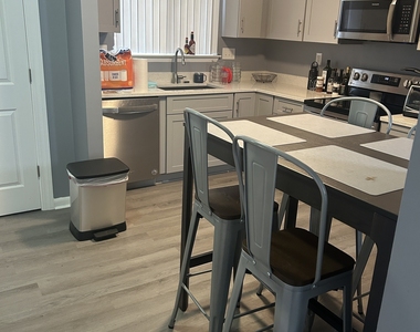 71 Dorchester Court - Photo Thumbnail 10