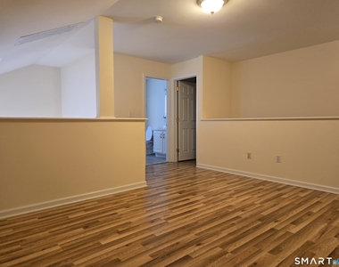 511 Elm Street - Photo Thumbnail 15
