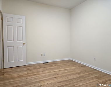 511 Elm Street - Photo Thumbnail 20