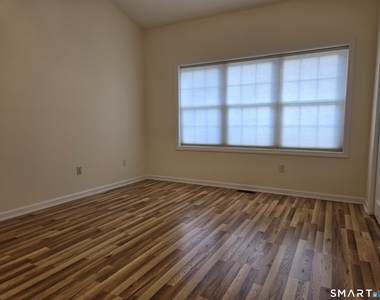 511 Elm Street - Photo Thumbnail 11
