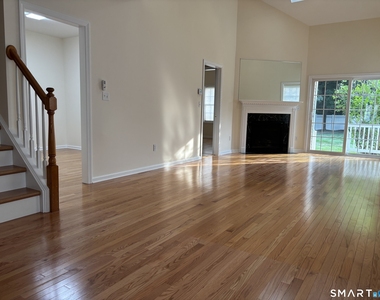 511 Elm Street - Photo Thumbnail 7