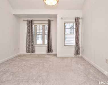 39 Maple Tree Avenue - Photo Thumbnail 10