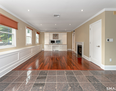450 Center Street - Photo Thumbnail 34