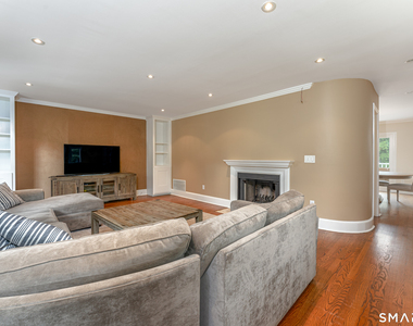 450 Center Street - Photo Thumbnail 15