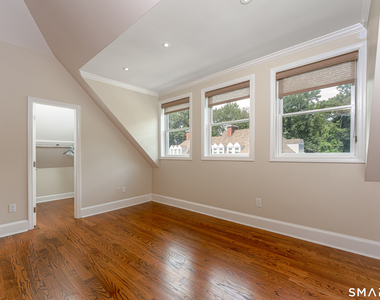 450 Center Street - Photo Thumbnail 31