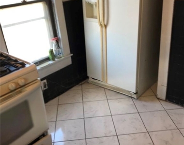 596 Sherman Ave - Photo Thumbnail 5