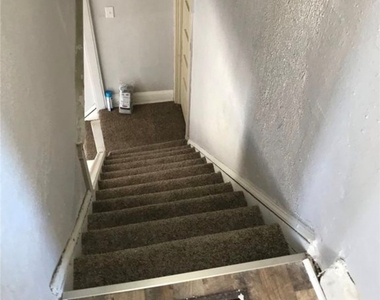 596 Sherman Ave - Photo Thumbnail 3