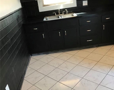 596 Sherman Ave - Photo Thumbnail 1
