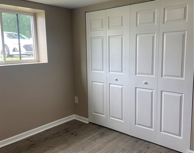 203 Parkwood Dr - Photo Thumbnail 21