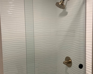 203 Parkwood Dr - Photo Thumbnail 8