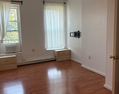 1041 Bedford Avenue - Photo Thumbnail 8