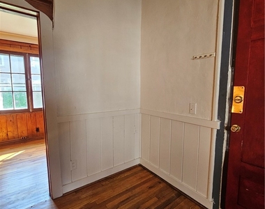 9 Rowley Street - Photo Thumbnail 11