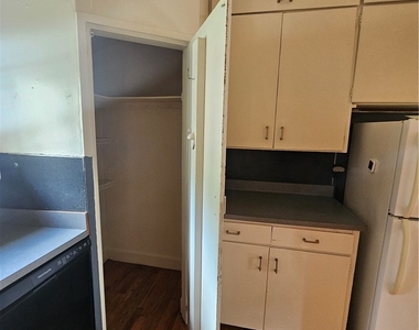 9 Rowley Street - Photo Thumbnail 8