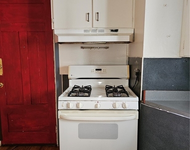 9 Rowley Street - Photo Thumbnail 10