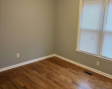 5045 Bayberry Court - Photo Thumbnail 24