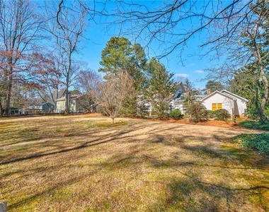 4010 Mansion Drive - Photo Thumbnail 20