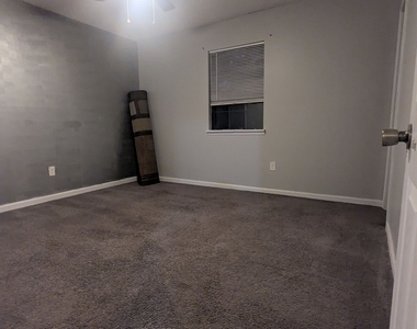 2153 Cherokee Valley Circle - Photo Thumbnail 7