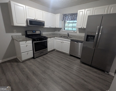 2153 Cherokee Valley Circle - Photo Thumbnail 2