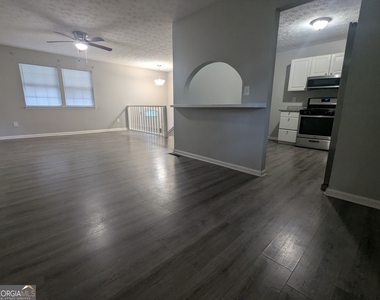 2153 Cherokee Valley Circle - Photo Thumbnail 4