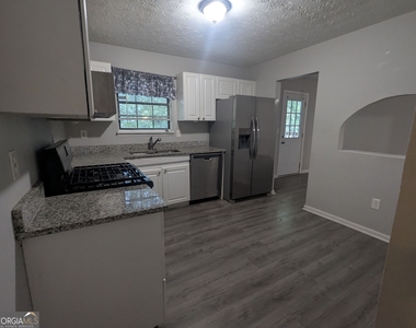 2153 Cherokee Valley Circle - Photo Thumbnail 3