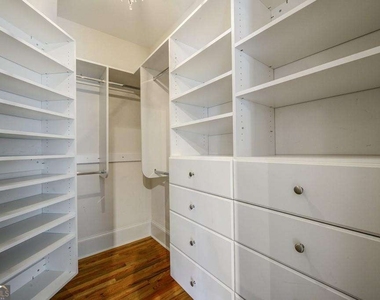 834 Clifton Heights Lane Ne - Photo Thumbnail 2