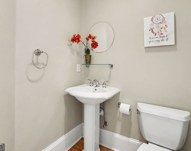 834 Clifton Heights Lane Ne - Photo Thumbnail 14