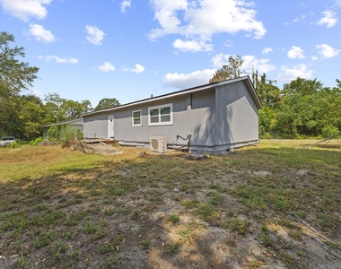 2844 Shamrock Lane - Photo Thumbnail 13