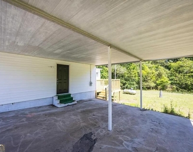 427 Gun Club Road - Photo Thumbnail 24