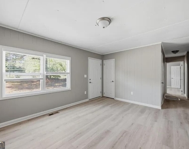 427 Gun Club Road - Photo Thumbnail 8