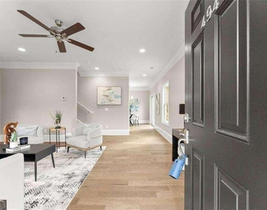 510 Washington Street Nw - Photo Thumbnail 3