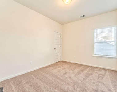 15 Bennett Way - Photo Thumbnail 22