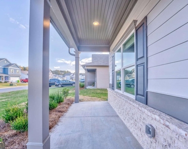 15 Bennett Way - Photo Thumbnail 1