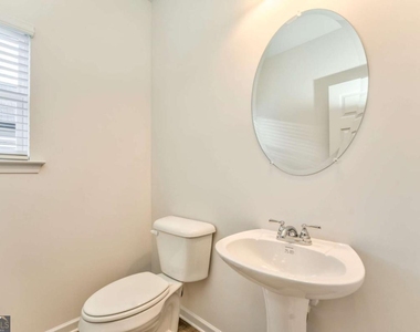 15 Bennett Way - Photo Thumbnail 4