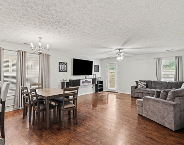 413 Erin Court - Photo Thumbnail 7