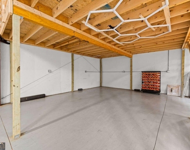 221 Columbus Drive - Photo Thumbnail 63