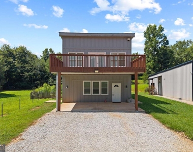 221 Columbus Drive - Photo Thumbnail 6