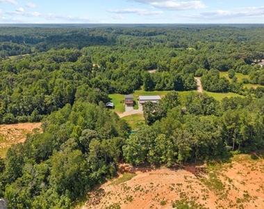 221 Columbus Drive - Photo Thumbnail 75