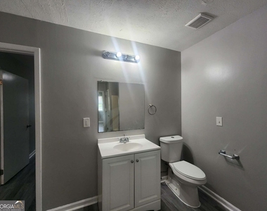 1168 Pinedale Circle Nw - Photo Thumbnail 9