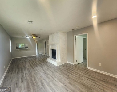 1168 Pinedale Circle Nw - Photo Thumbnail 1