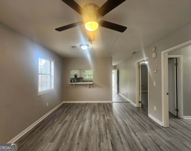 1168 Pinedale Circle Nw - Photo Thumbnail 4
