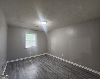 1168 Pinedale Circle Nw - Photo Thumbnail 8