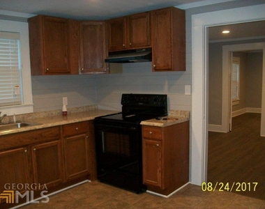 204 Georgia Avenue - Photo Thumbnail 15
