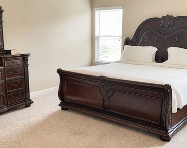 1301 Rose Terrace Circle - Photo Thumbnail 7